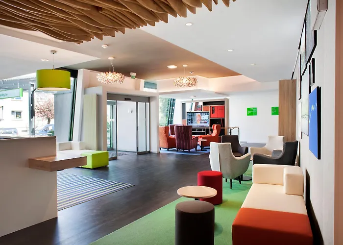 - South, An Ihg Ξενοδοχείο 4*