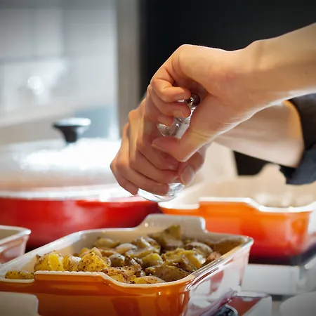 - South, An Ihg 4* Dresda