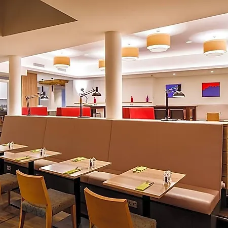 - South, An Ihg 4* Dresda