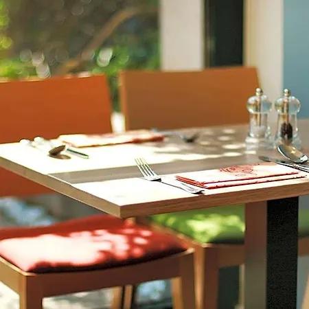 - South, An Ihg Hotel Dresda