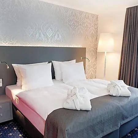 - South, An Ihg Dresda