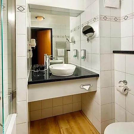 Hotel - South, An Ihg