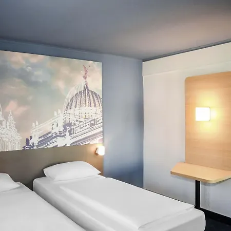 - South, An Ihg Отель Дрезден