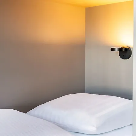 - South, An Ihg Отель Дрезден