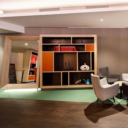 - South, An Ihg 4* Dresda