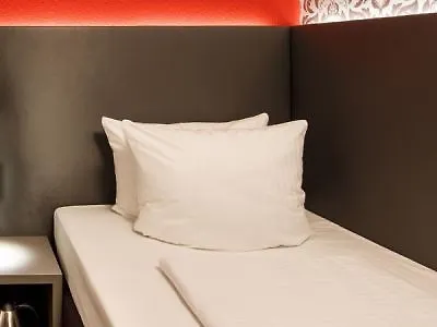- South, An Ihg Дрезден