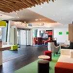 - South, An Ihg Hotel 4*