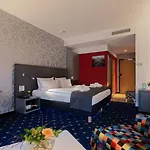 Hotel - South, An Ihg