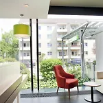 - South, An Ihg Hotel 4*
