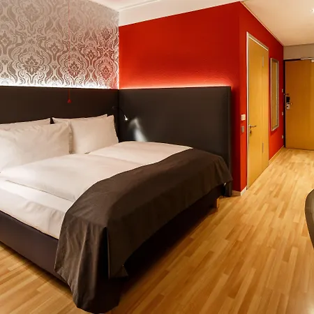 - South, An Ihg فندق